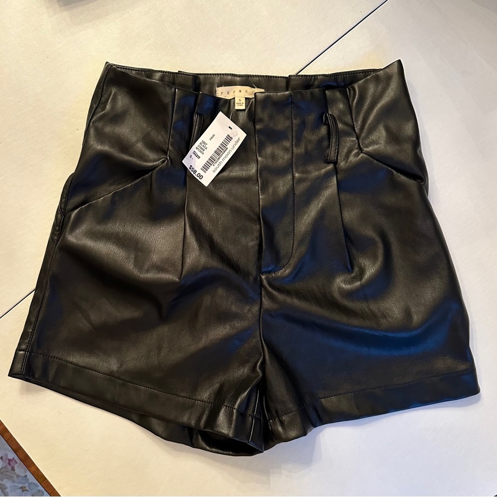 Promesa Black Leather Shorts w/ Zipper & Pockets NWT Size S